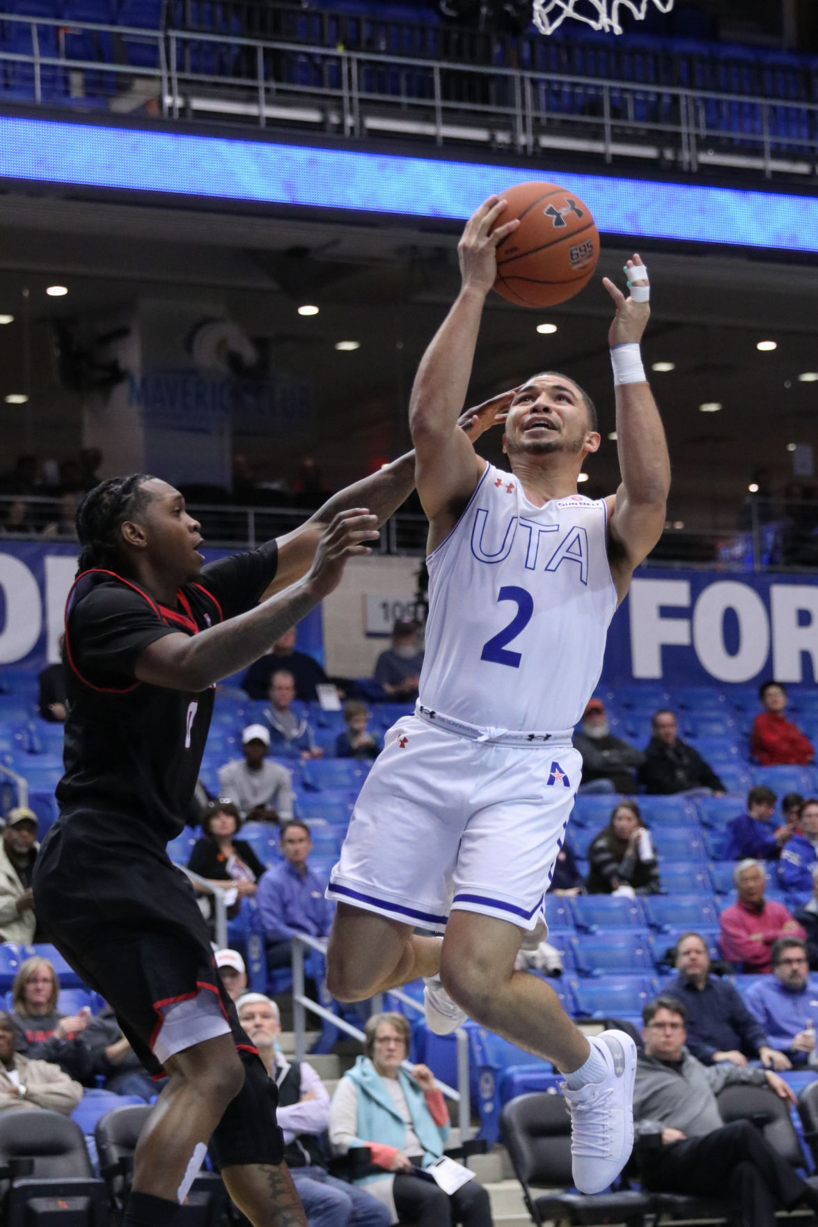 Men's basketball falls to Ragin' Cajuns